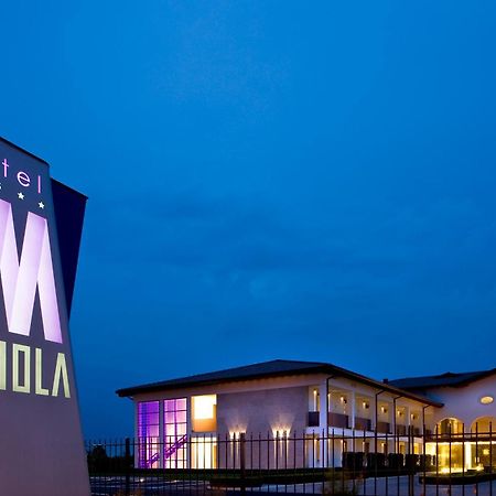 Viola Mhotel กรูเมลโลเดลมอนเต ภายนอก รูปภาพ
