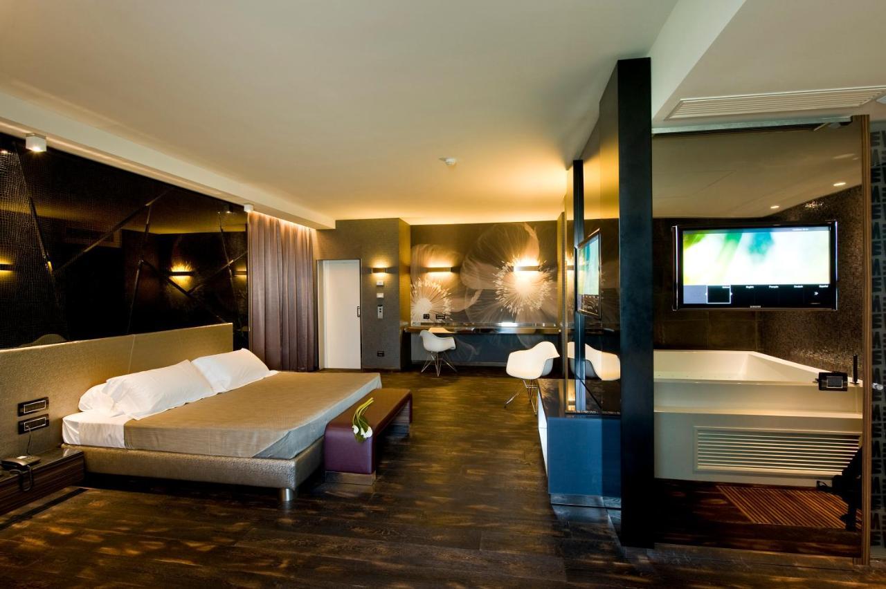 Viola Mhotel กรูเมลโลเดลมอนเต ภายนอก รูปภาพ